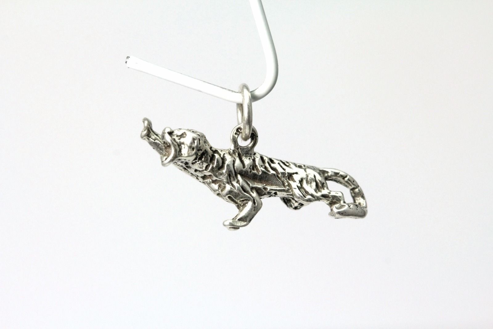 Very Nice 925 Sterling Silver Small Tiger Charm/Pendant 2.6 Grams (PEN3479)