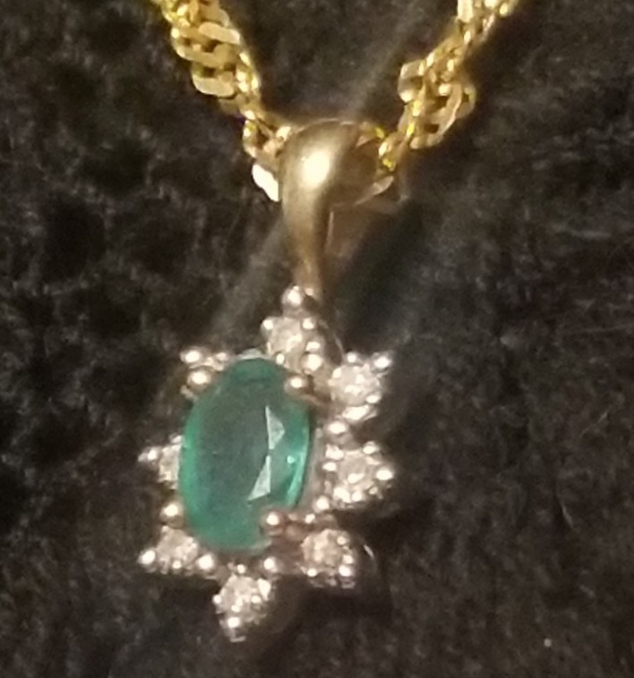 14k Gold Necklace & 10k Gold Emerald Pendant. 3 grams 20″ Yellow Gold Necklace