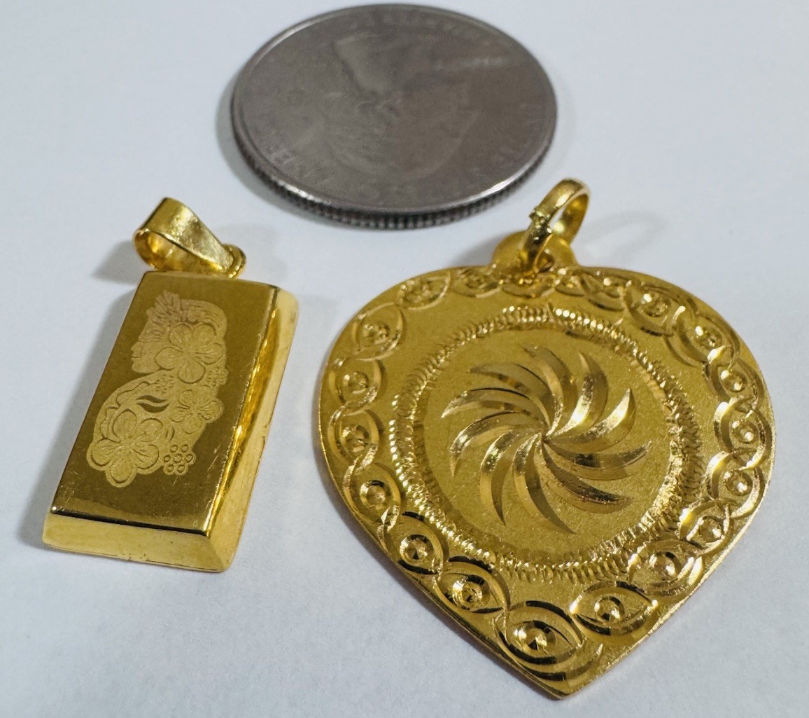 Saudi Dubai Gold 22K Solid 916 Real Gold Two Set (2) Bar/Heart Pendant 6.63g