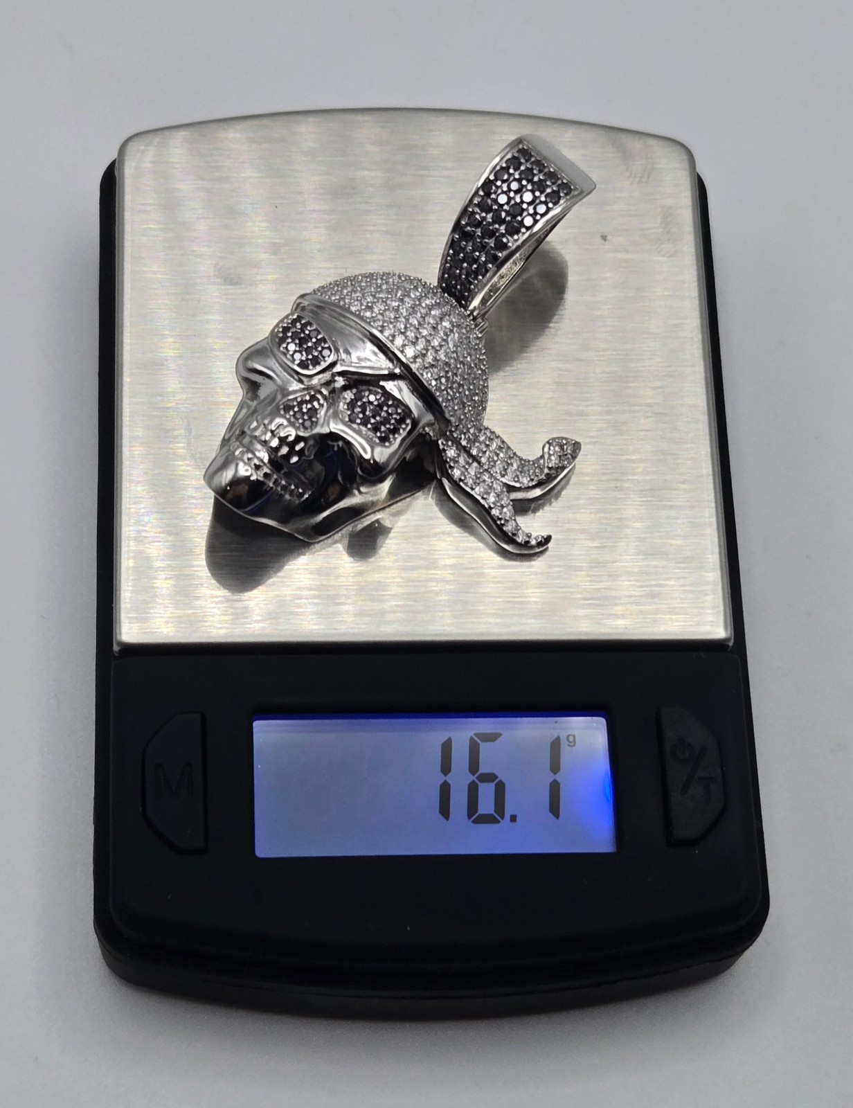 NEW 925 Sterling Silver Pirate Skull Pendant, 8.0CTW White & Black MOISSANITE