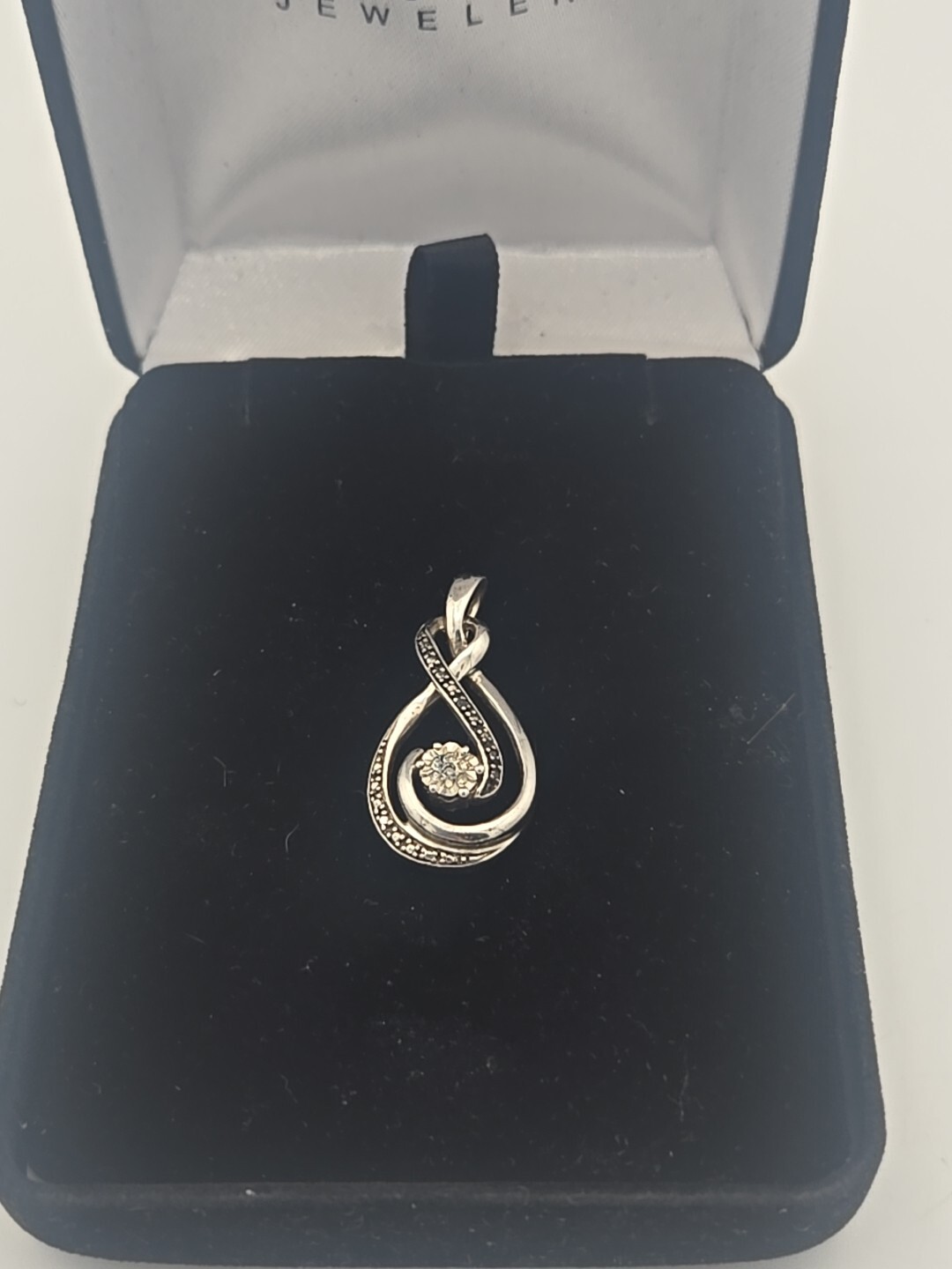 Love Knot Infinity Loop White An Black Design – Diamonds 925 Sterling Pendant