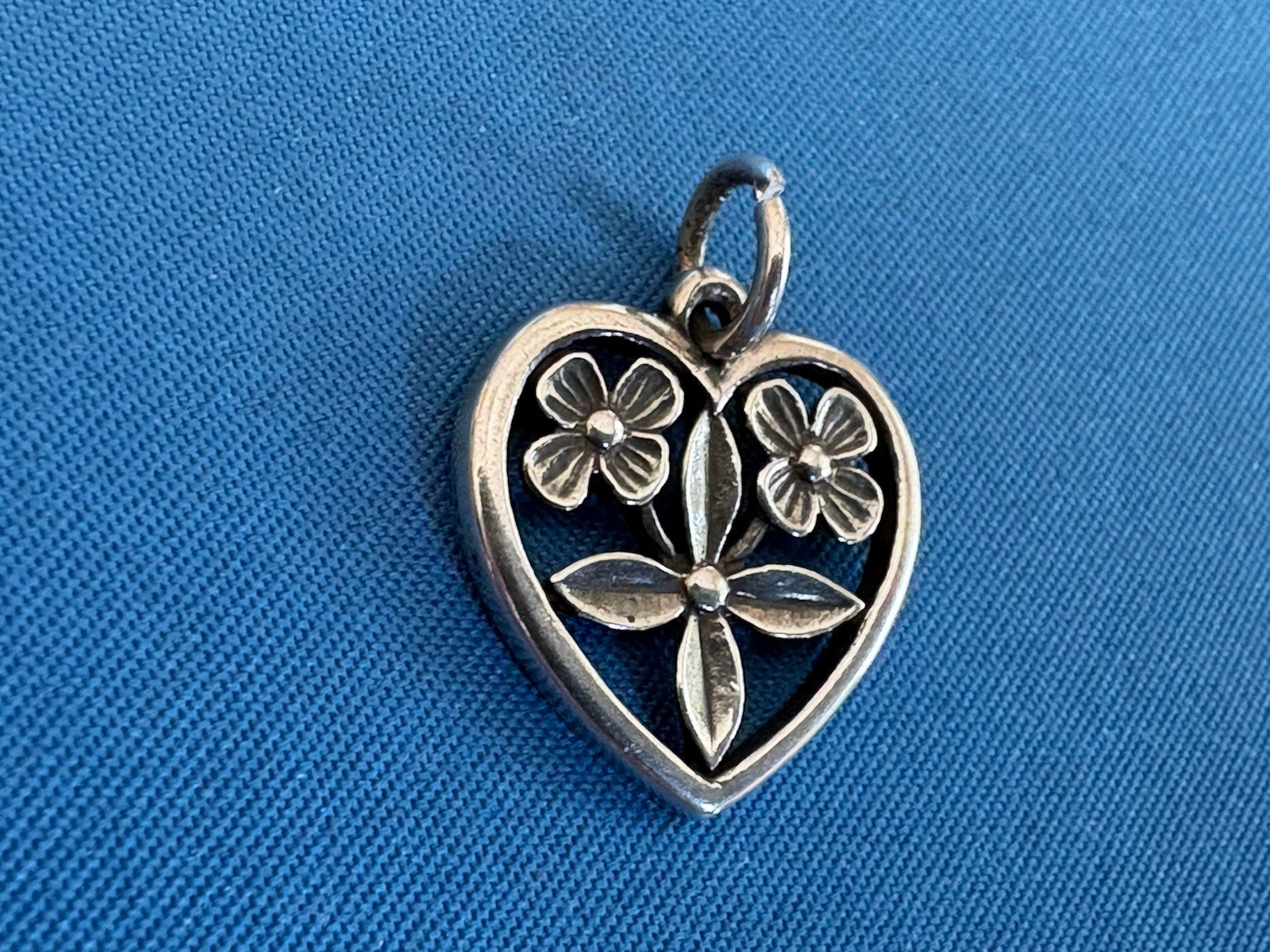 James Avery Sterling Silver Retired Heart With Flowers Pendant