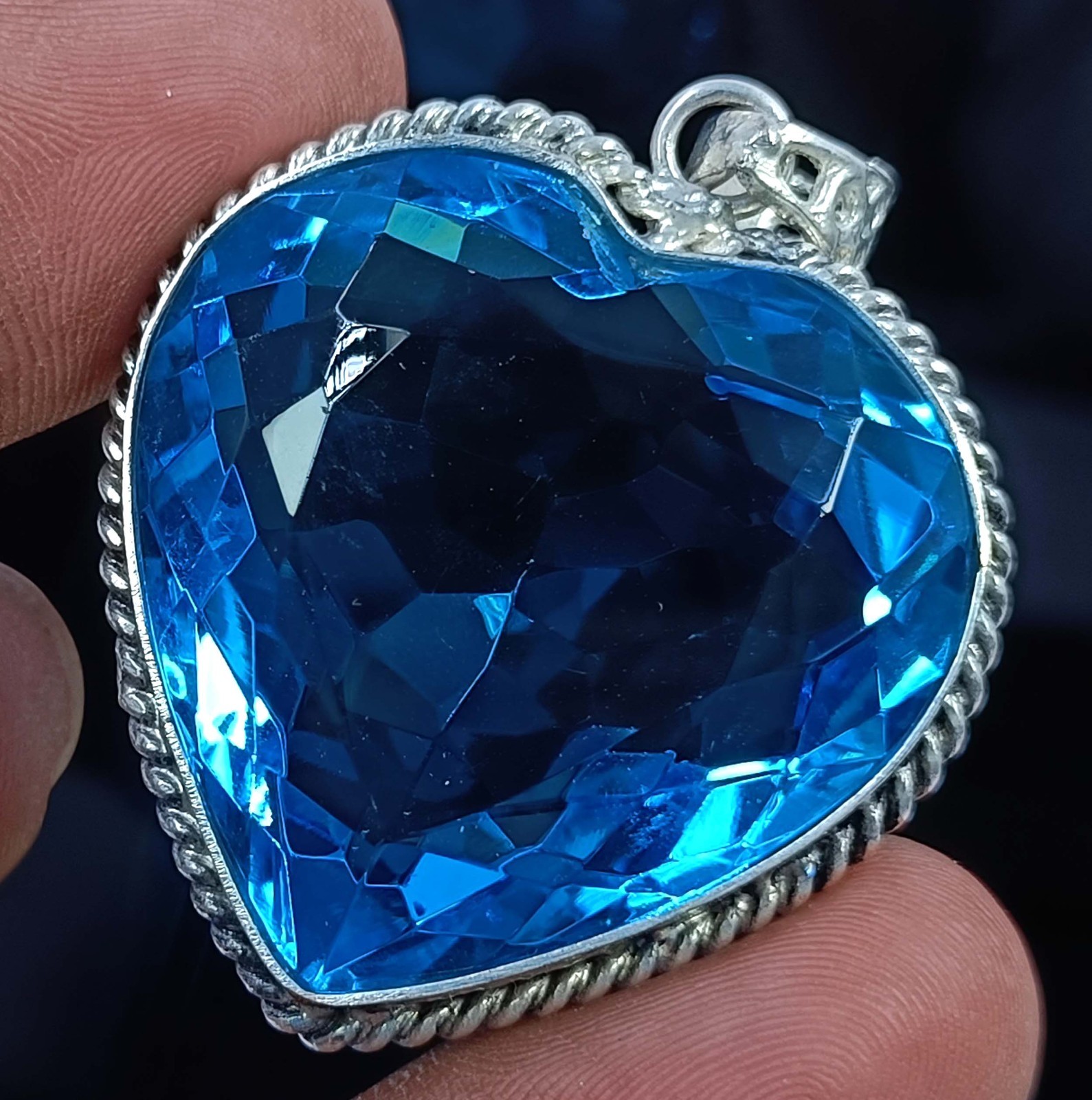 IGL 102.10 Ct Heart Cut Blue Topaz Natural 925 Silver Pendant Gemstone 5ADH