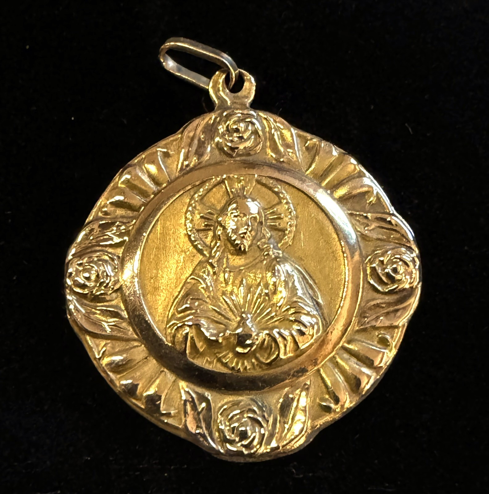 Vintage 10K Yellow Gold OL Guadaulpe Sacred Heart of Jesus Rose Reversible Medal
