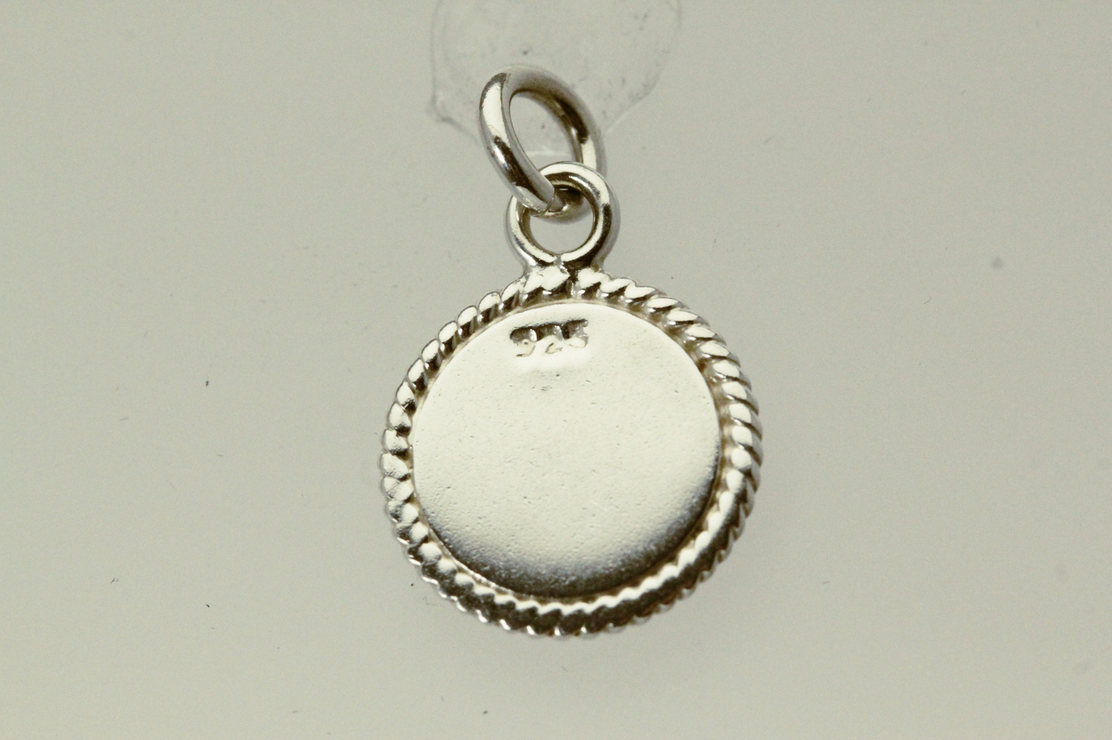 925 Sterling Silver Small Round Engravable Charm or Pendant 3.7 Grams (PEN9026)