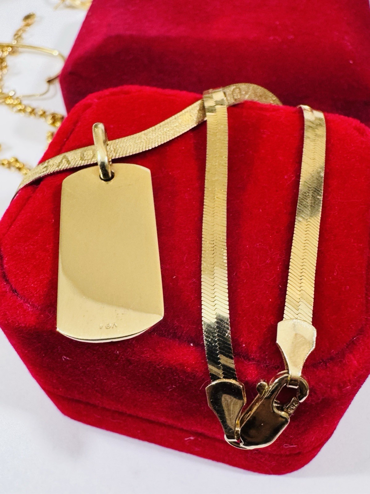18K 750 Genuine Gold Rectangle Bar Necklace 17” Inch Long 12.4g 3.8mm