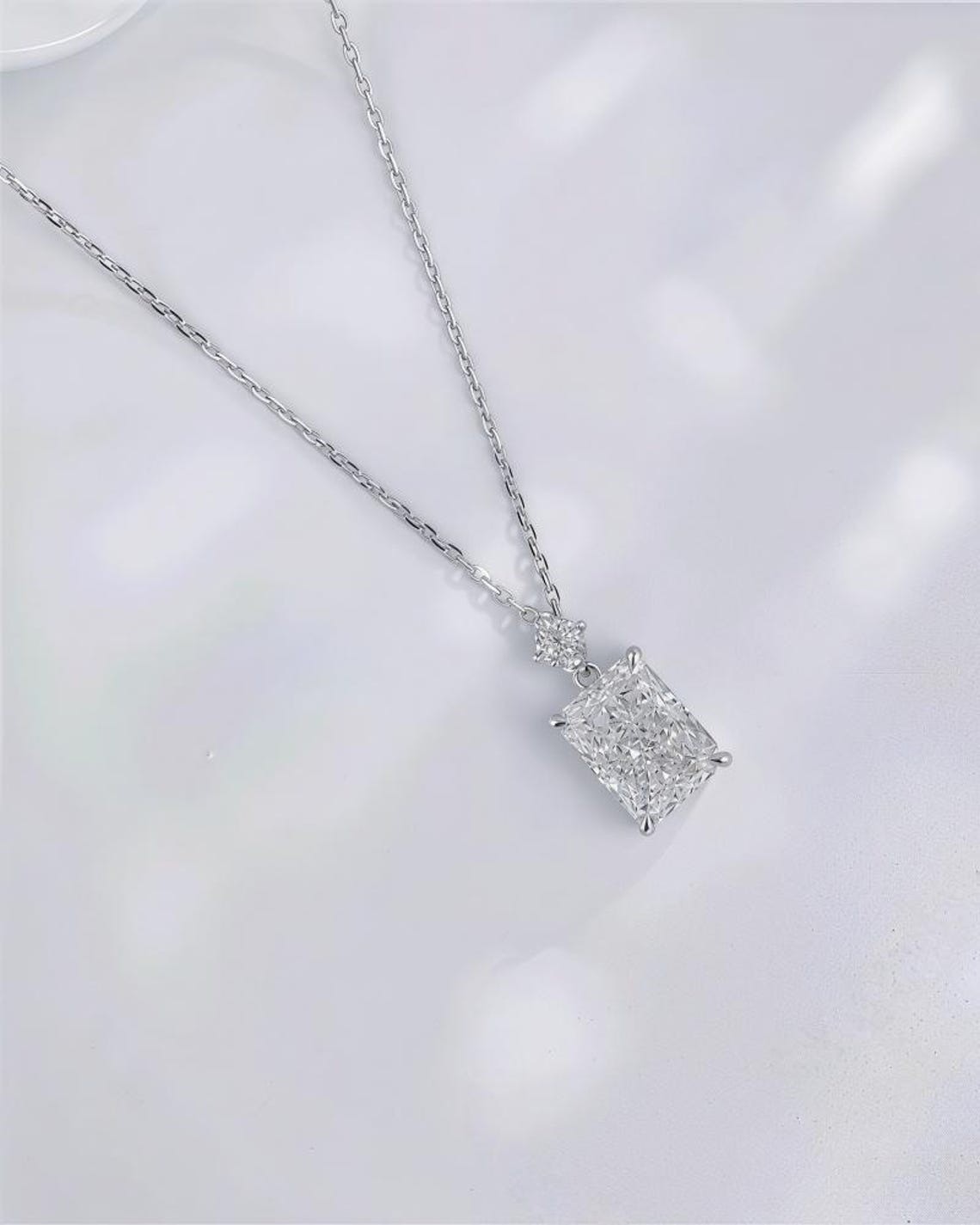 3 CT Radiant Cut VVS1 Solitaire Moissanite Wedding Pendant 14K White Gold Plated