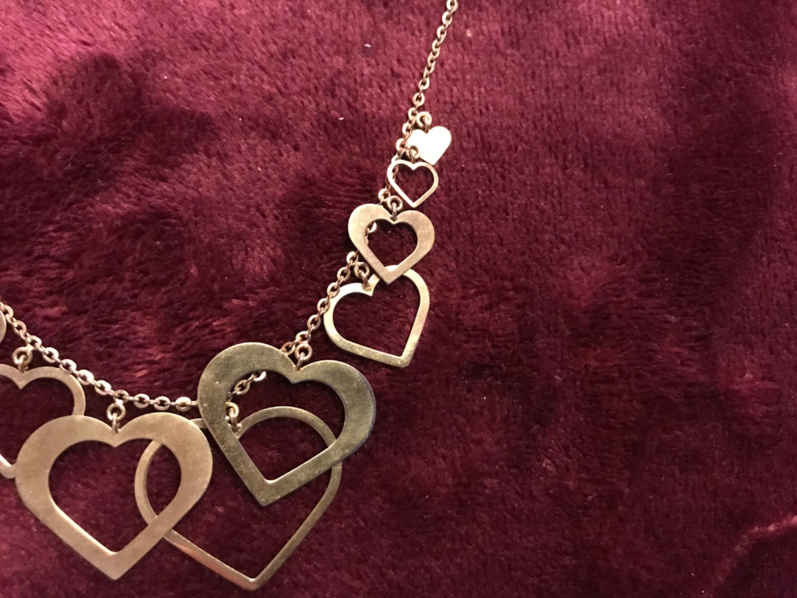 14K YELLOW GOLD MULTIPLE HEARTS NECKLACE 18 INCHES 7.8 GRAMS