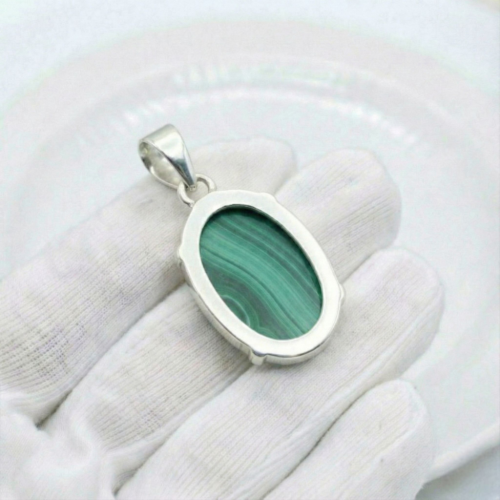 Malachite Pendant 925 Sterling Silver Handmade Oval Pendant Gift