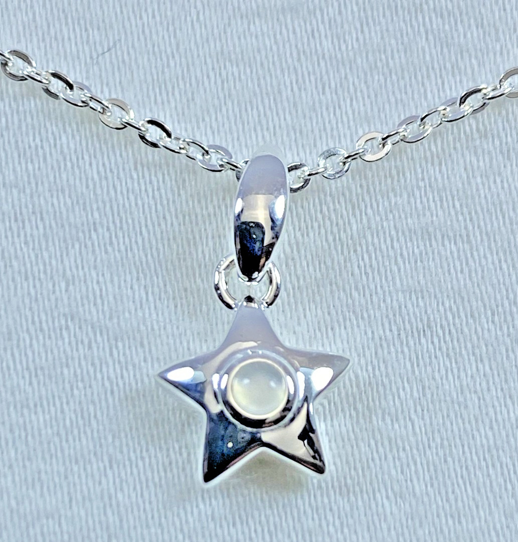 Kit Heath Sterling Silver June Birthstone Moonstone Star Necklace 16/18″ NWT