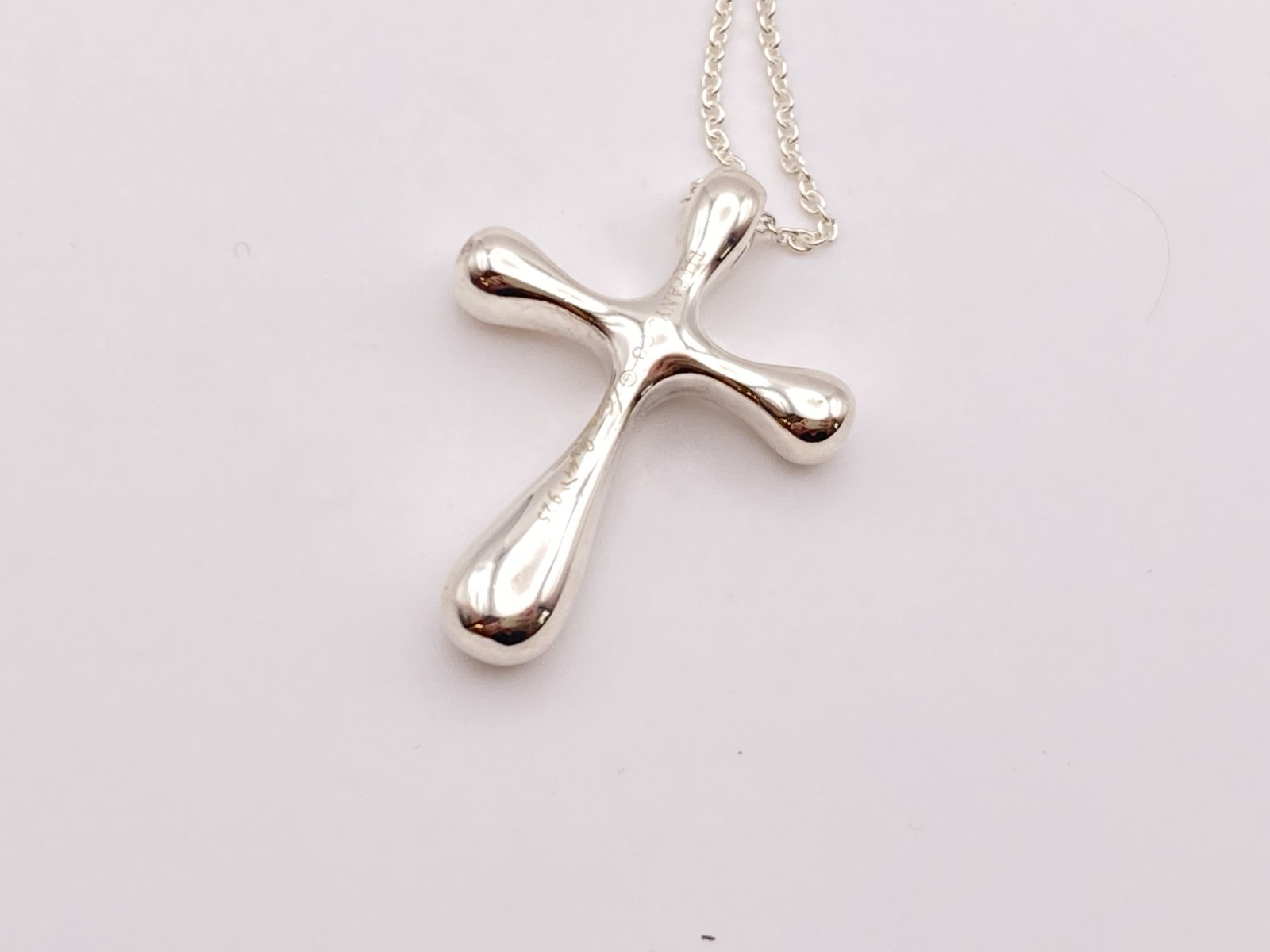 Tiffany & Co. 29mm Small Cross Pendant Necklace 16″ Silver 7.5g