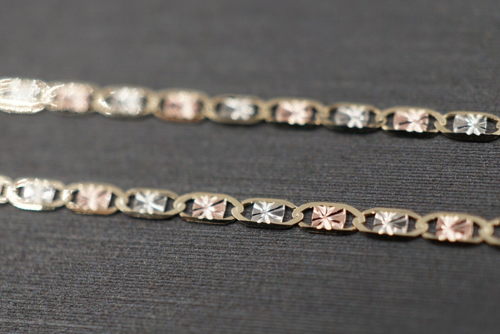 10K Solid Yellow Gold 1.5MM Thin Flat Tri Color Shine 18″ Valentino Chains.