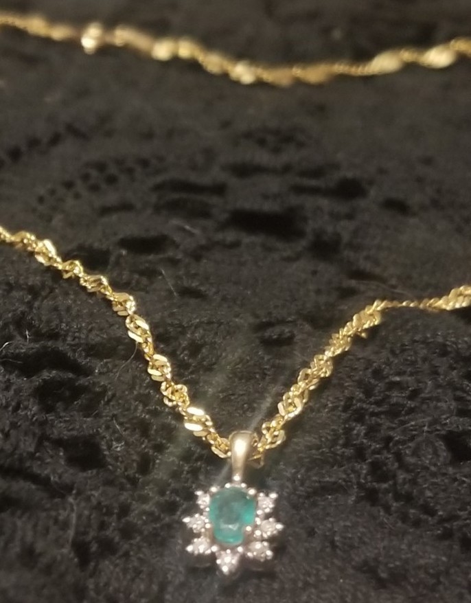 14k Gold Necklace & 10k Gold Emerald Pendant. 3 grams 20″ Yellow Gold Necklace