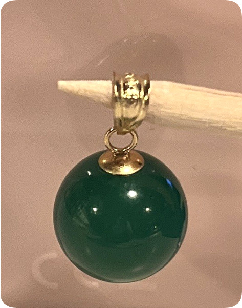 14k Yellow Gold round 12mm green Jade Ball pendants Beautiful pendants