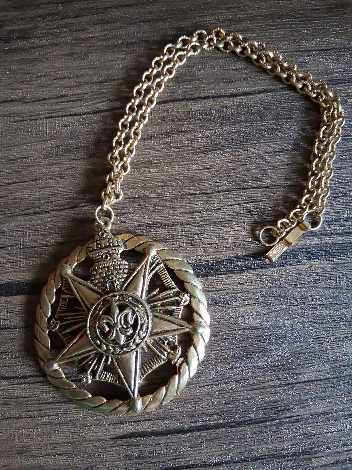 Masonic Medal Pendant Star Castle Tower Fleur de Lis 2.5″ W/ Chain VTG 1970s