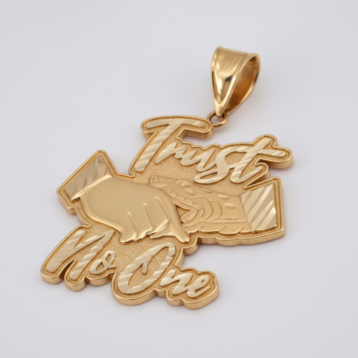 Gold TRUST NO ONE Hip-Hop Pendant