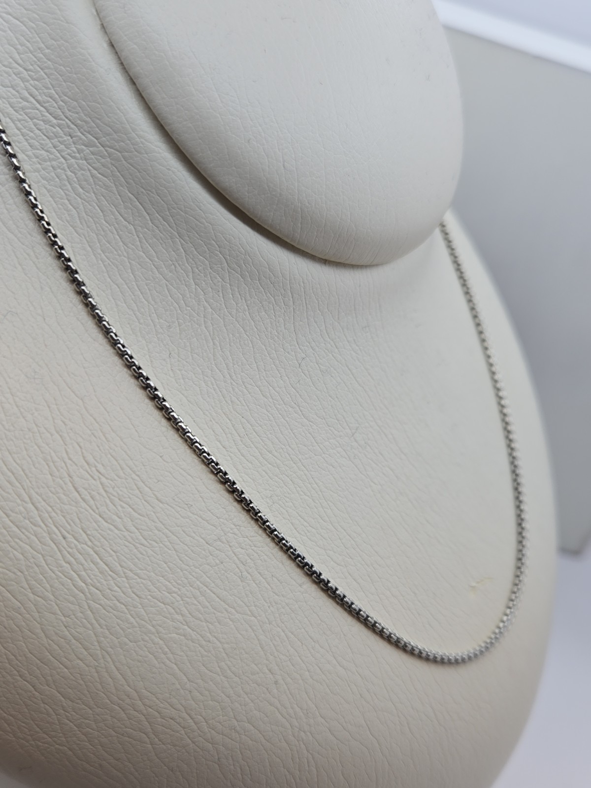 David Yurman Box Chain, 2.5mm , Sterling Silver, 16 Inch, Mint
