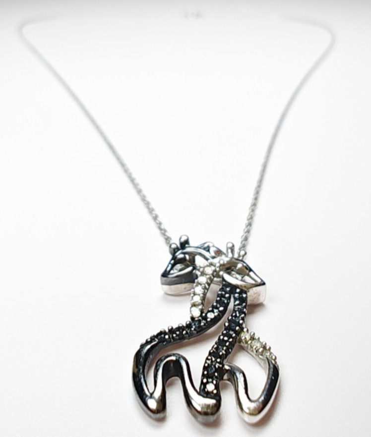 10K White Gold Black & White Diamond Giraffe Necklace Pendant 19″ AV Andin Zales