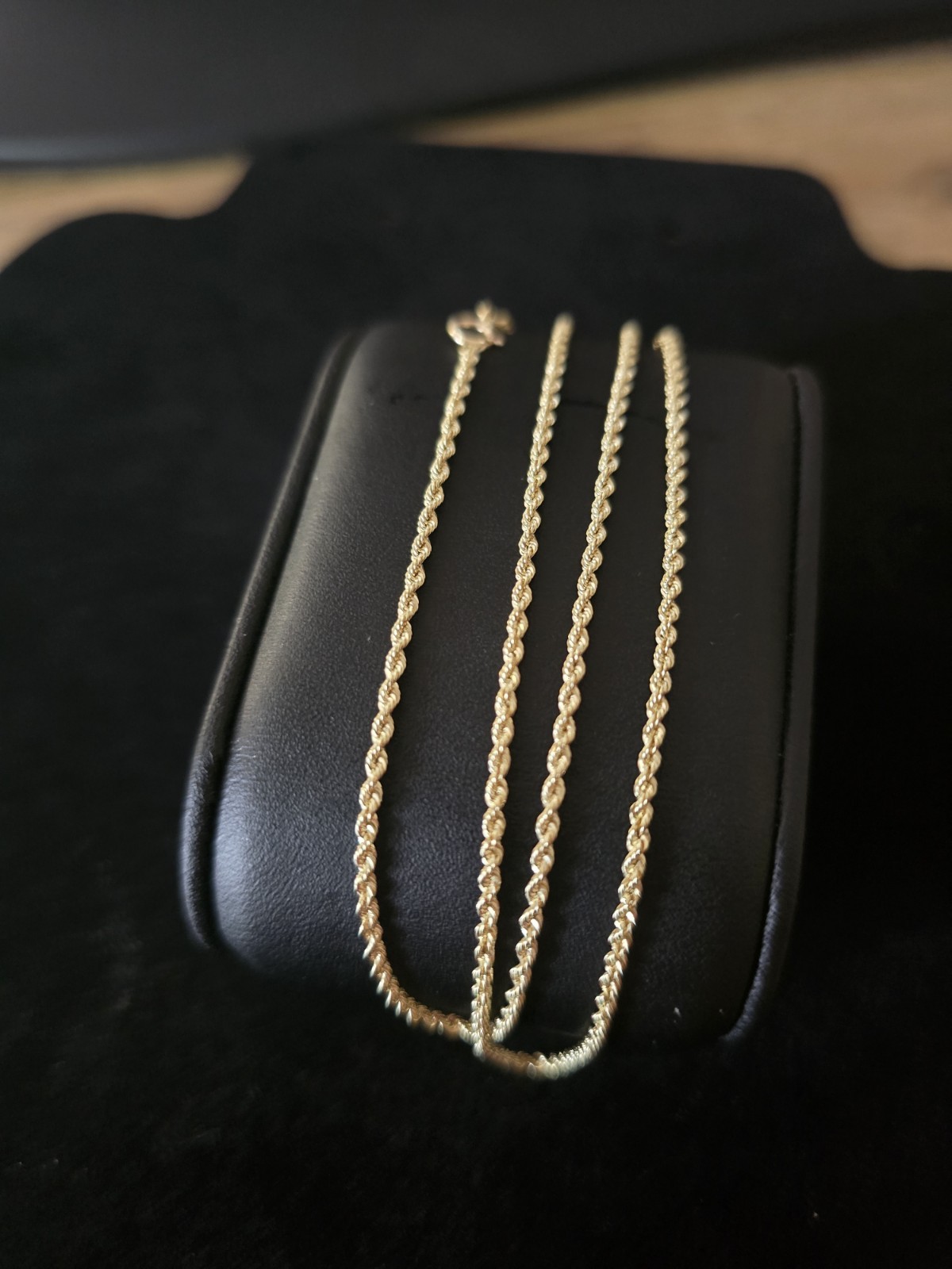 10k Yellow Gold Diamond Cut Hollow Rope Chain 18 inch, 1.6mm