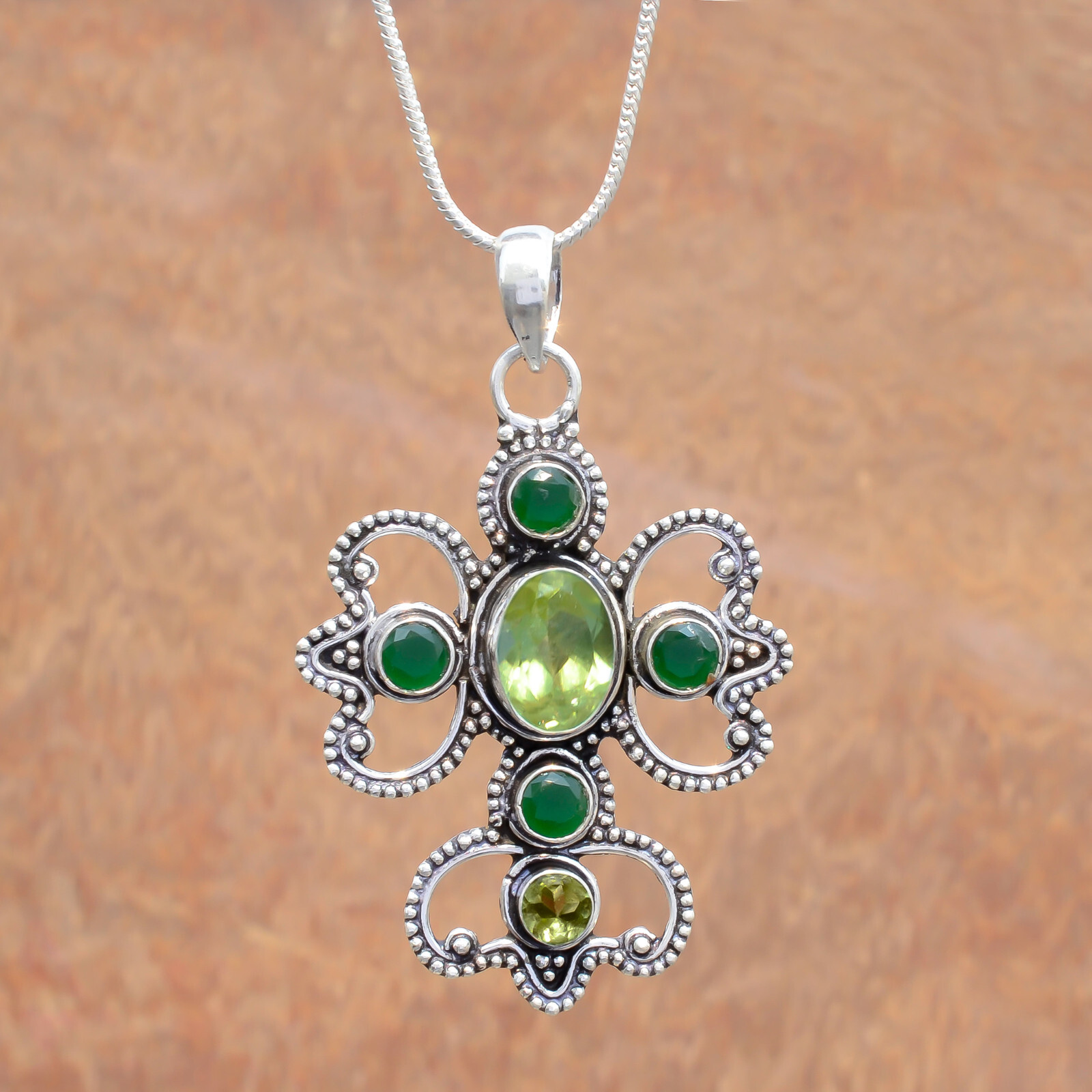 Peridot Cut & Green Onyx Gemstone Cross 925 Sterling Silver Beauty Art Pendant