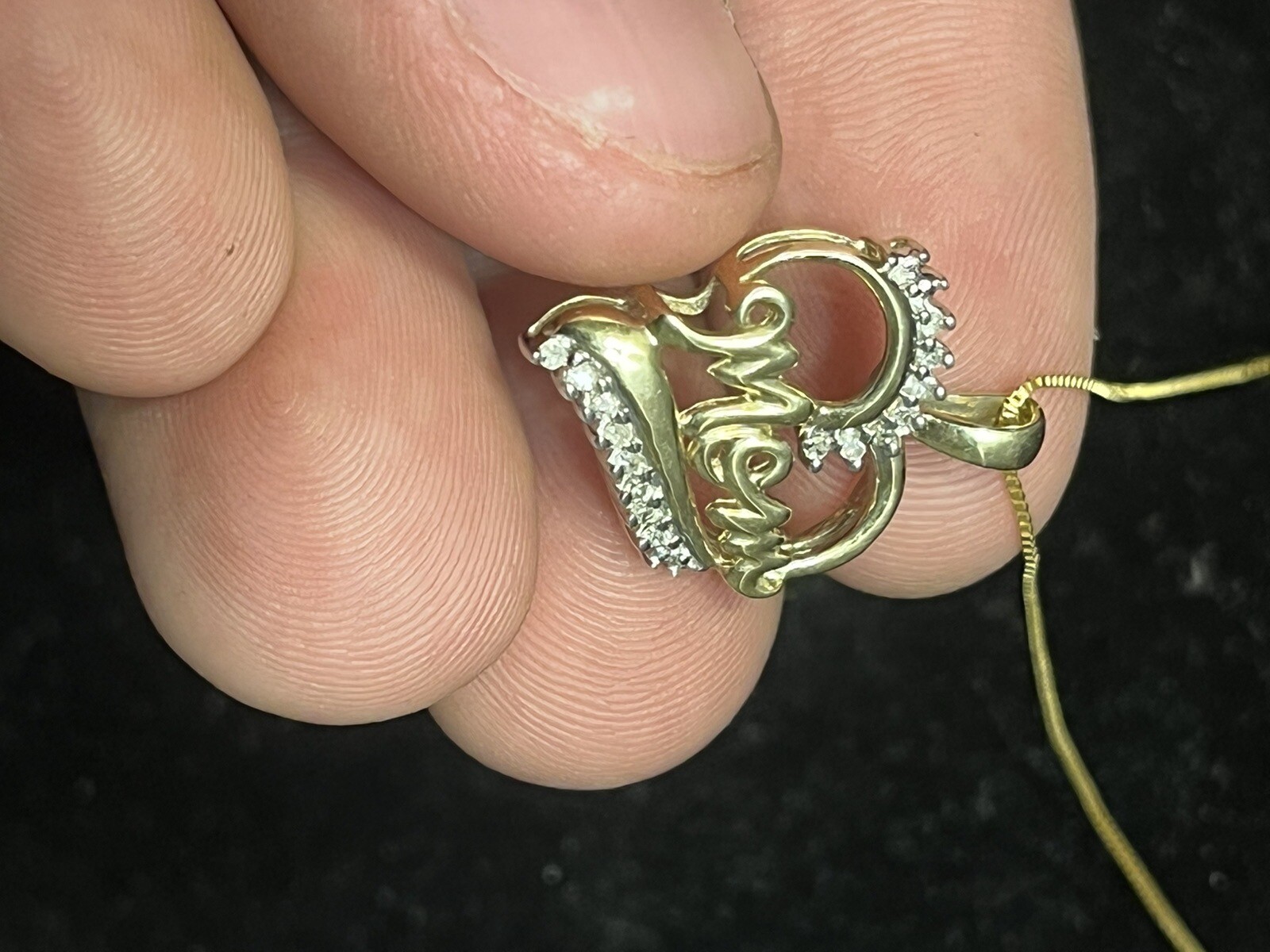 10K Yellow Gold “Mom” Diamond Pendant With 14K Yellow Gold Necklace 21in WOW