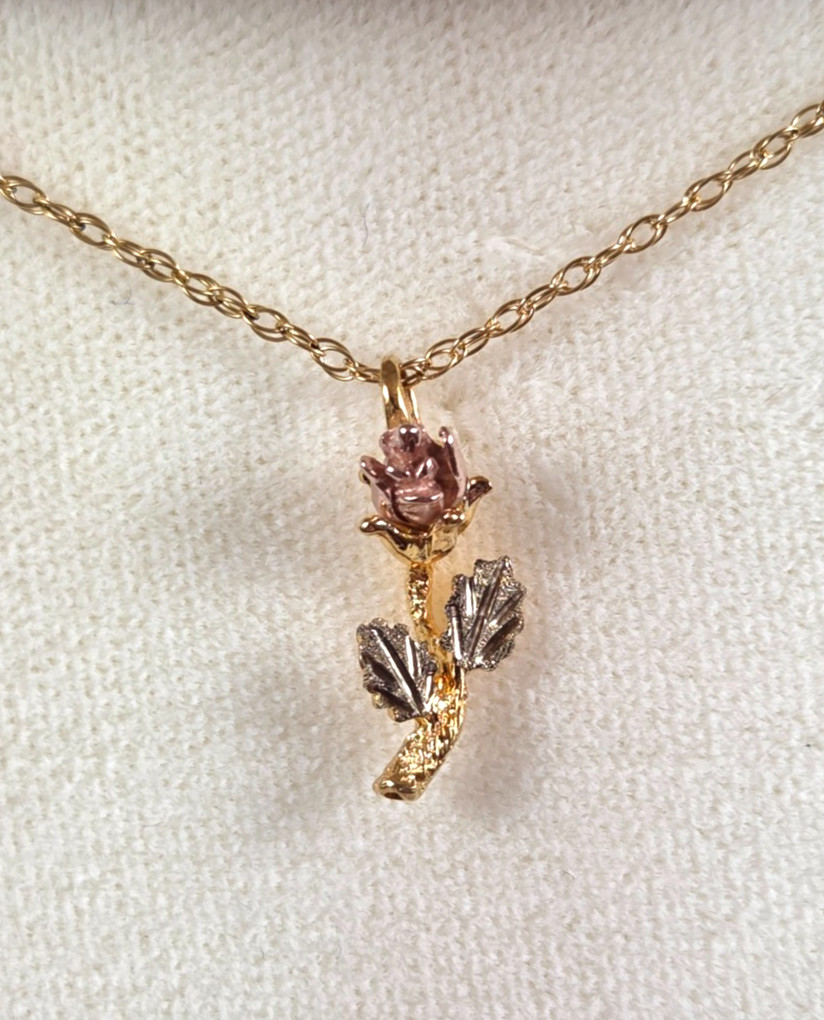 Stamper Vintage 10K Black Hills Gold Rose Pendant -NIB (N110)