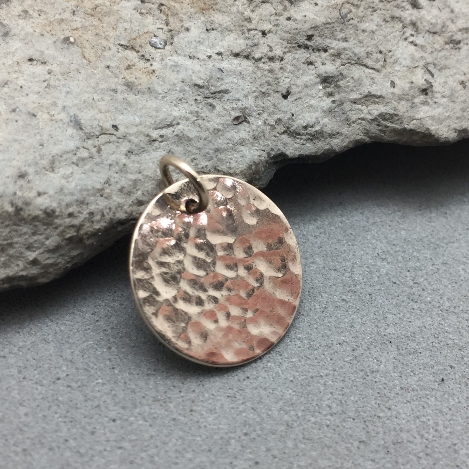 10k Gold Disc Round Hammered Finish Pendant 14mm 1.2 Gram No Chain Minimalist