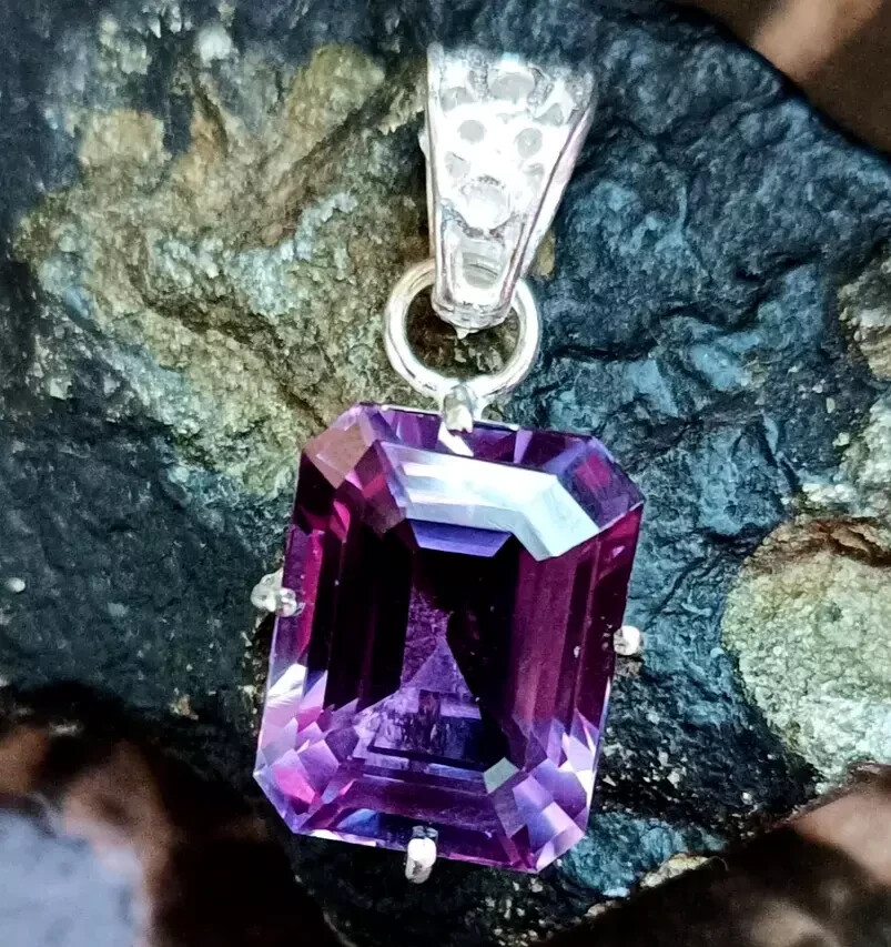 Natural 27.20 CT+ Color Change Alexandrite Certified Gemstone Pendant 925 Silver