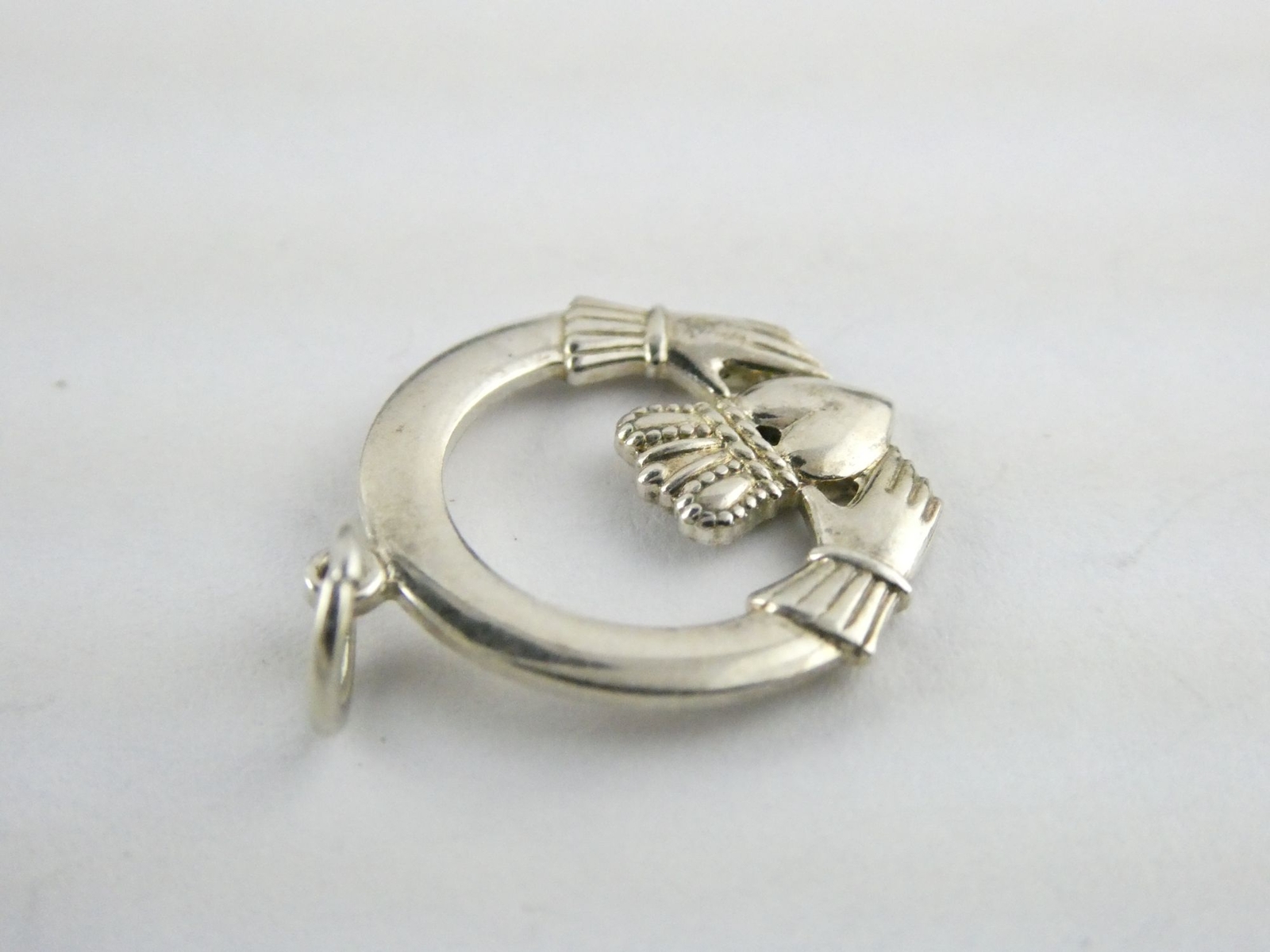 Solvar Ireland Sterling Silver Claddagh Hands Heart Charm Pendant 925 1.9g 7/8In