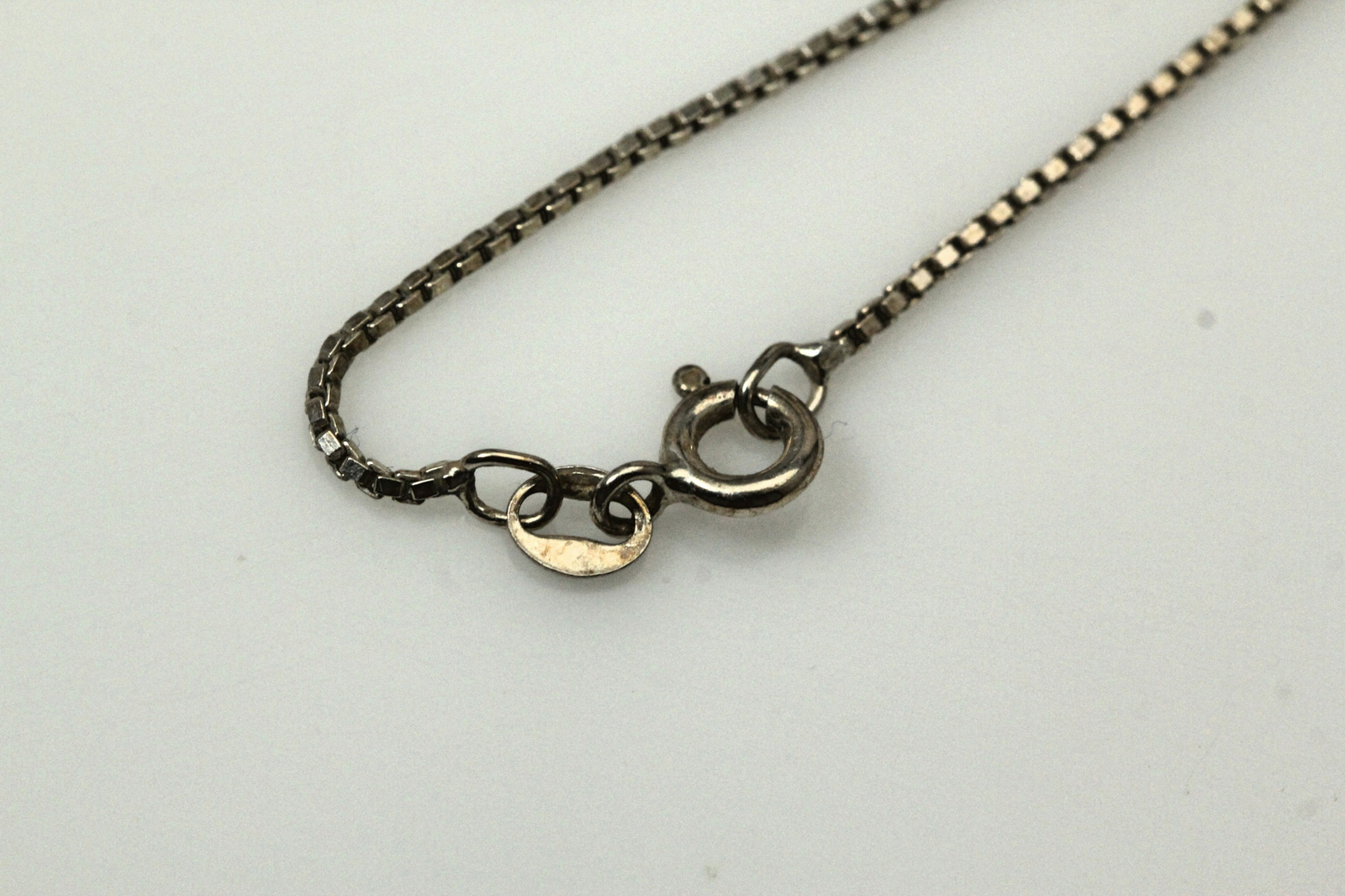 925 Sterling Silver 19.75″ Thin Box Chain Necklace 3.4 Grams (NEC4832)