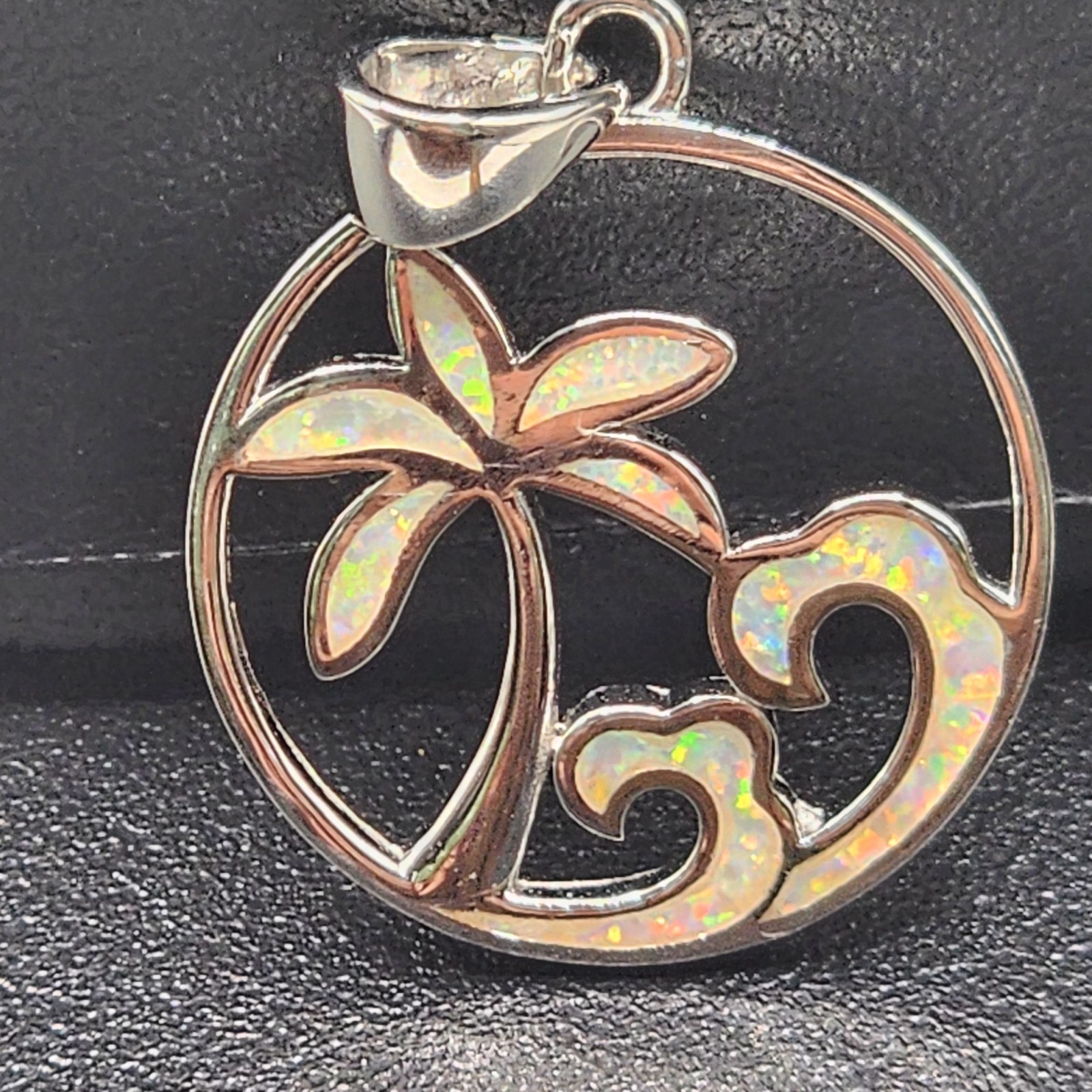 925 NEW Sterling Silver Pendant- Lab Opal Waves & Palm Trees 19mm Diameter FREE