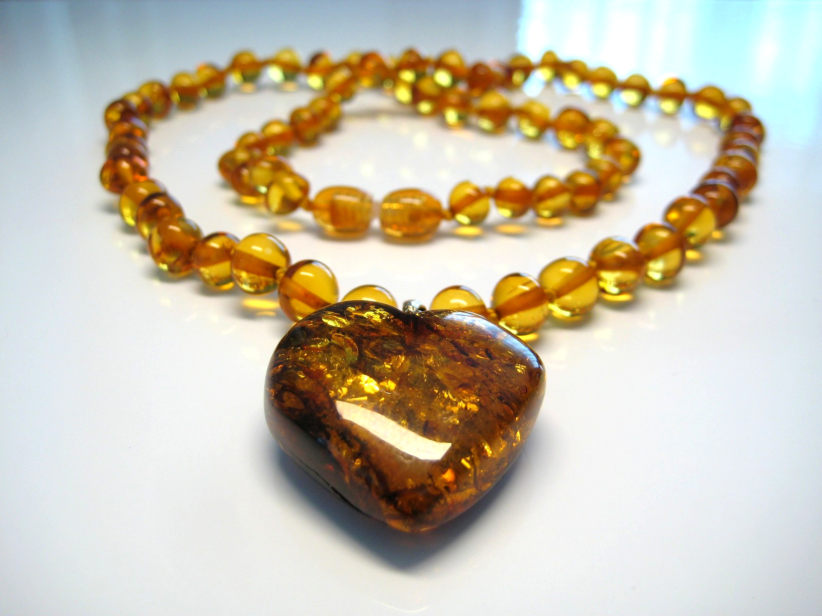 Genuine Cognac Amber Baltic Amber Necklace/Pendant Massive Heart 21 in 16 g. !!!