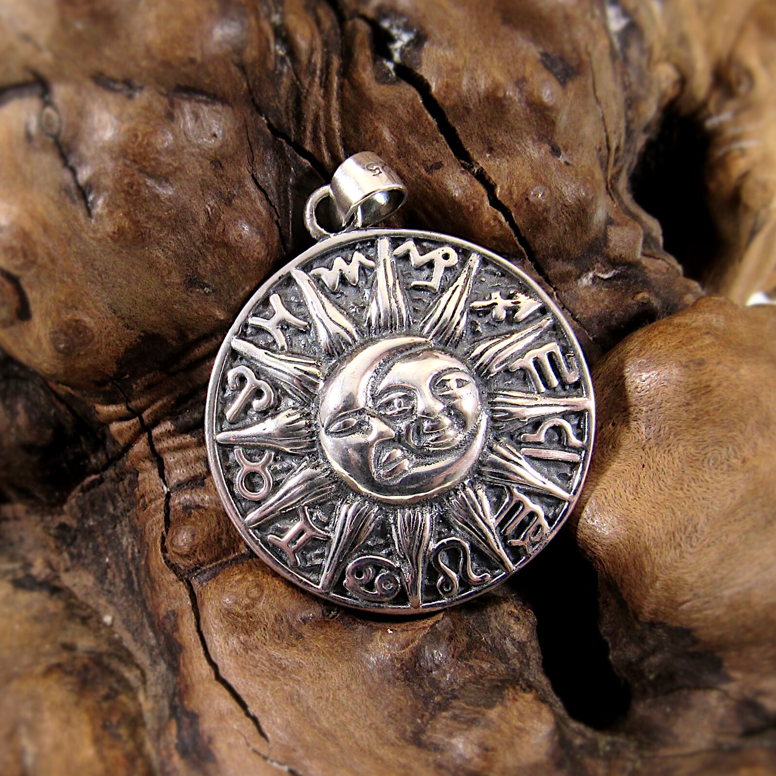 Solid 925 Sterling Silver Zodiac Wheel Moon & Sun Faces w/ Runes Pendant