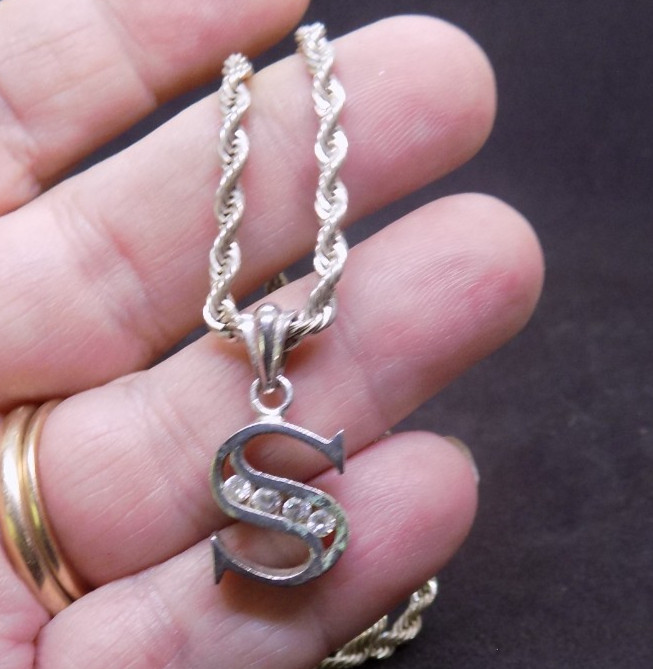 Sterling Silver 925 Thick Rope Chain Necklace w/ S pendant 17″ (537)