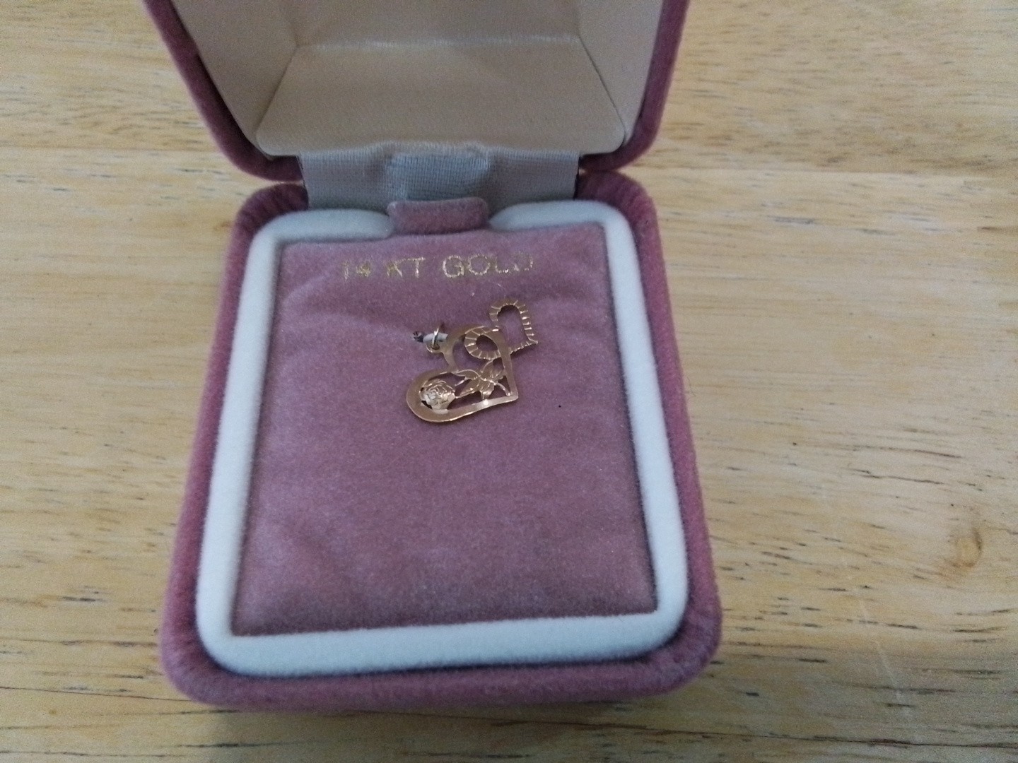 14 Kt Gold Double Hearts With Rose Charm Unbranded