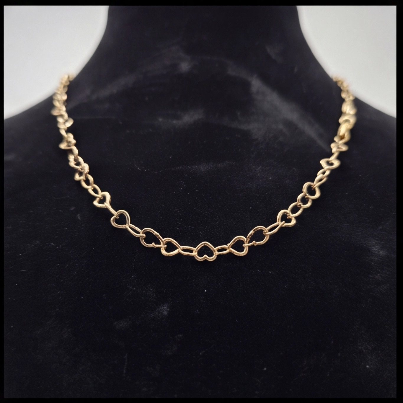 Solid 18K Yellow Plain Gold Perfect Italian Style 17 inch Heart Link Chain