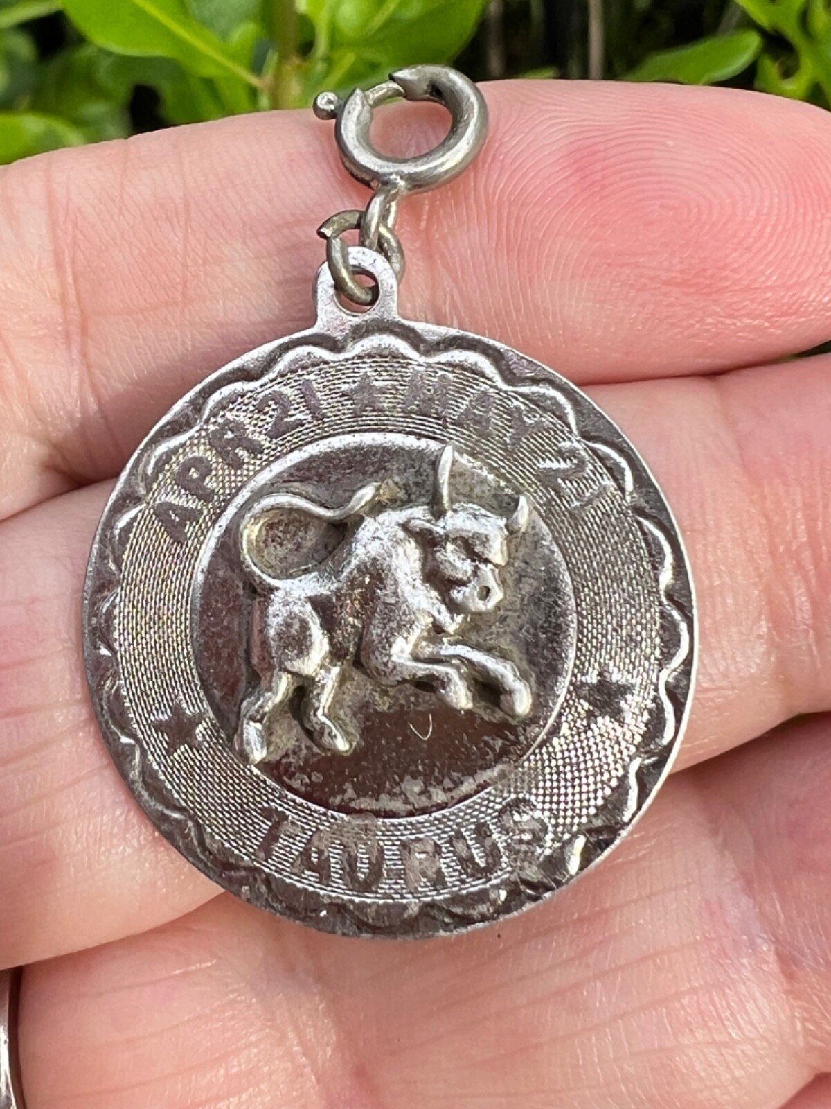 VINTAGE LARGE ZODIAC TAURUS PENDANT CHARM 925 STERLING APRIL 21 -MAY21 BIRTHDAY