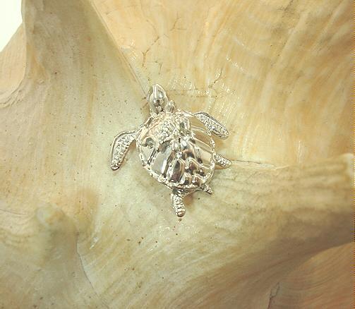 17.5mm Hawaiian 14k White Gold Motion Adult Baby Honu Green Sea Turtle Pendant