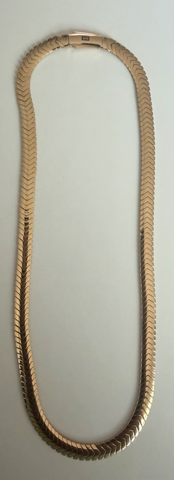 Brand New Authentic 18K Saudi Gold Snake Chain Necklace – 16” (40 cm) 16.60 g