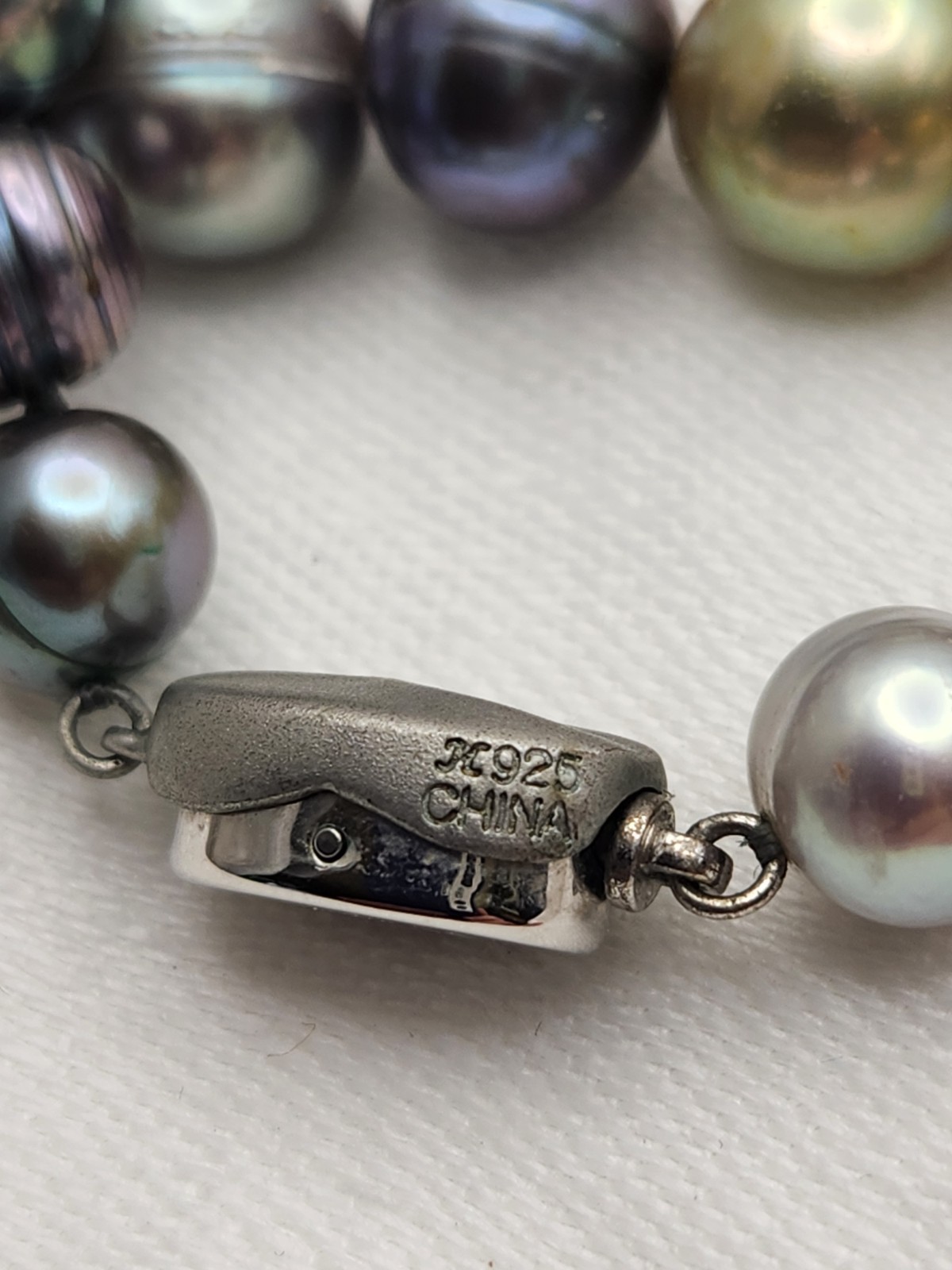Honora Multicolor Round Pearl Beaded Strand Necklace Signed 925 Box Clasp 18″