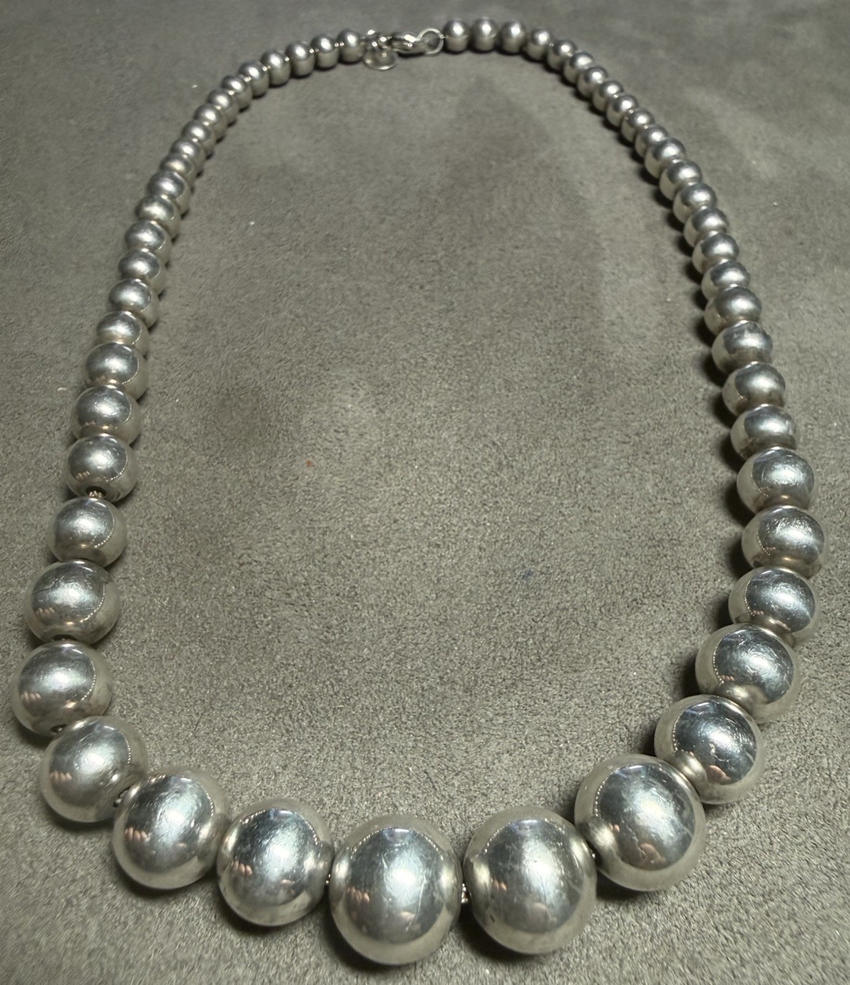 Tiffany & Co. Sterling Silver 925 Graduated Bead Ball Necklace 16.25”