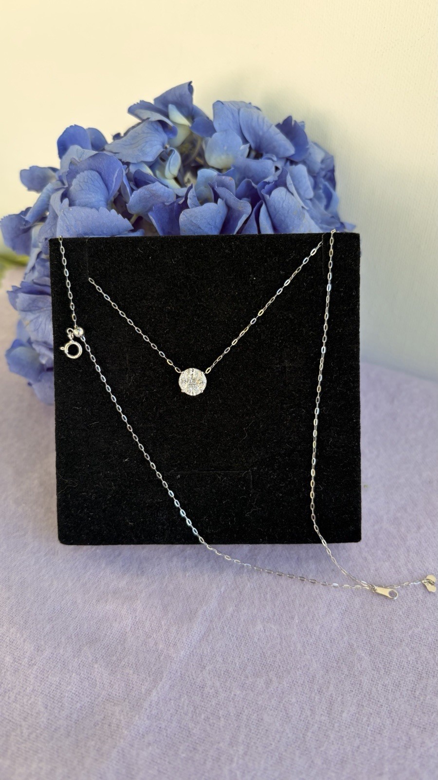 18K white gold Lab Grown Diamond Necklace with 0.50 carat diamond