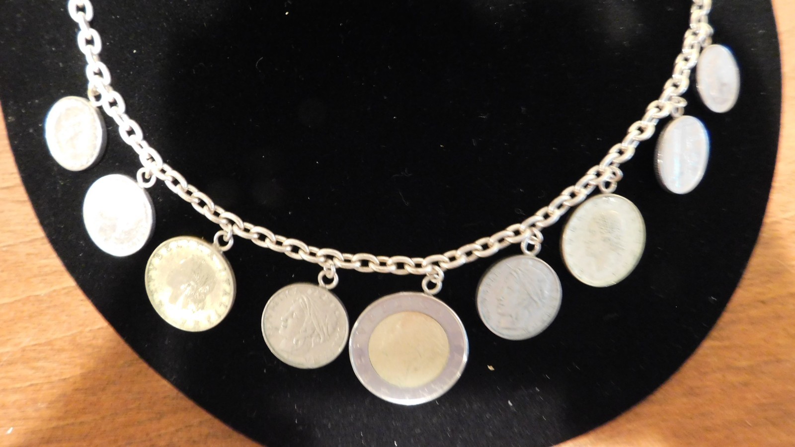 19 inch Sterling Silver Chain with 9 Italian Cons Italy Milor