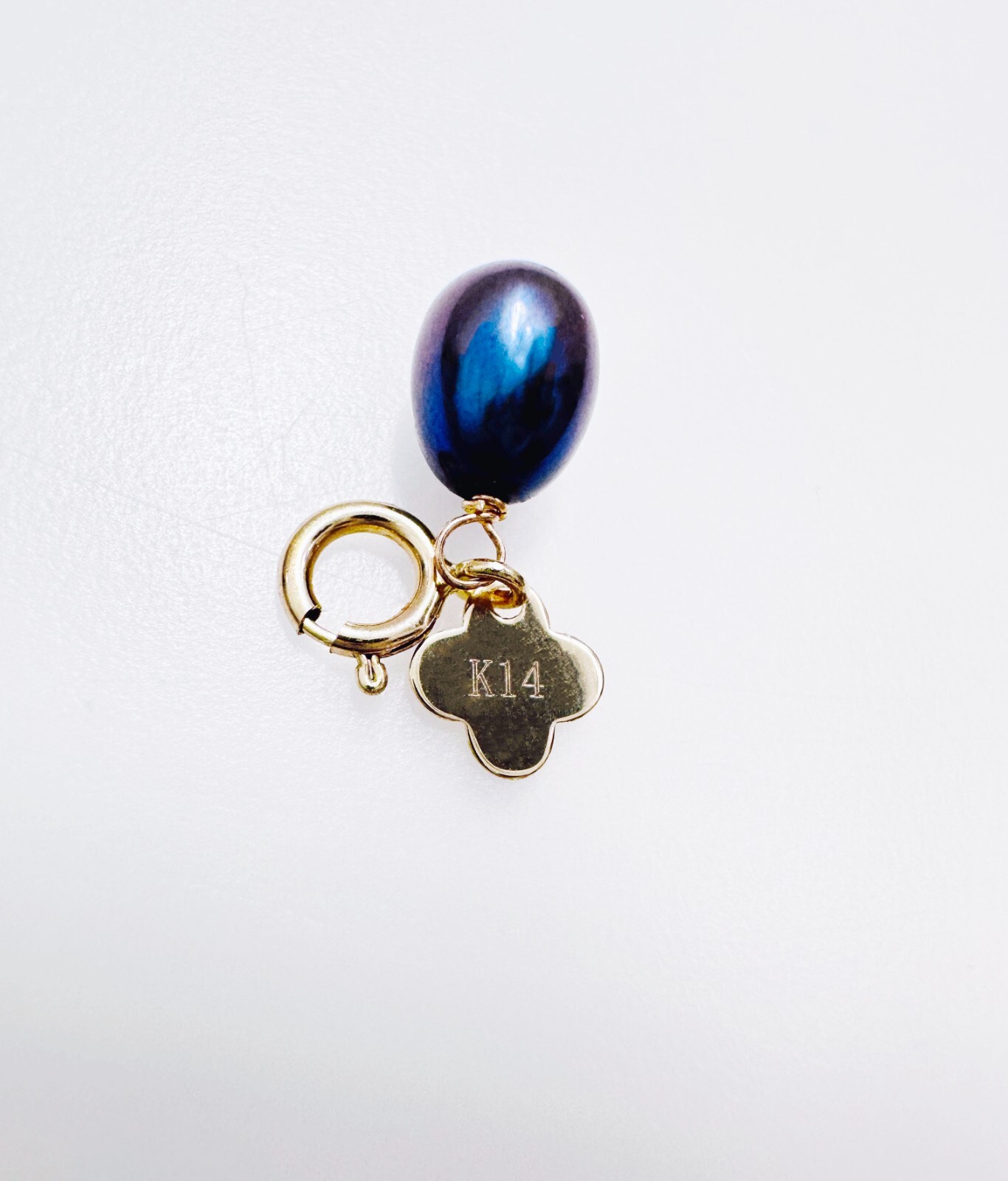 14K Solid Yellow Gold Mini Peacock Pearl & Clover Charm Pendant w/Spring Clasp