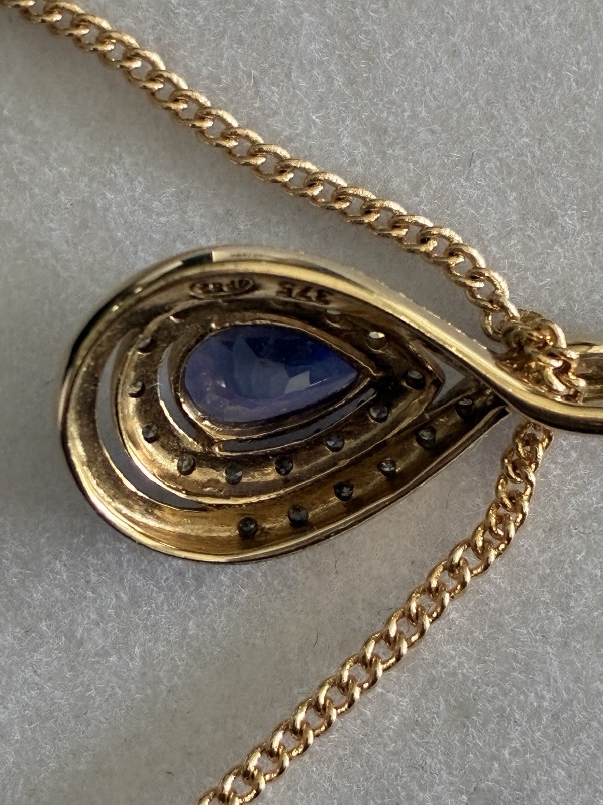tanzanite pendant