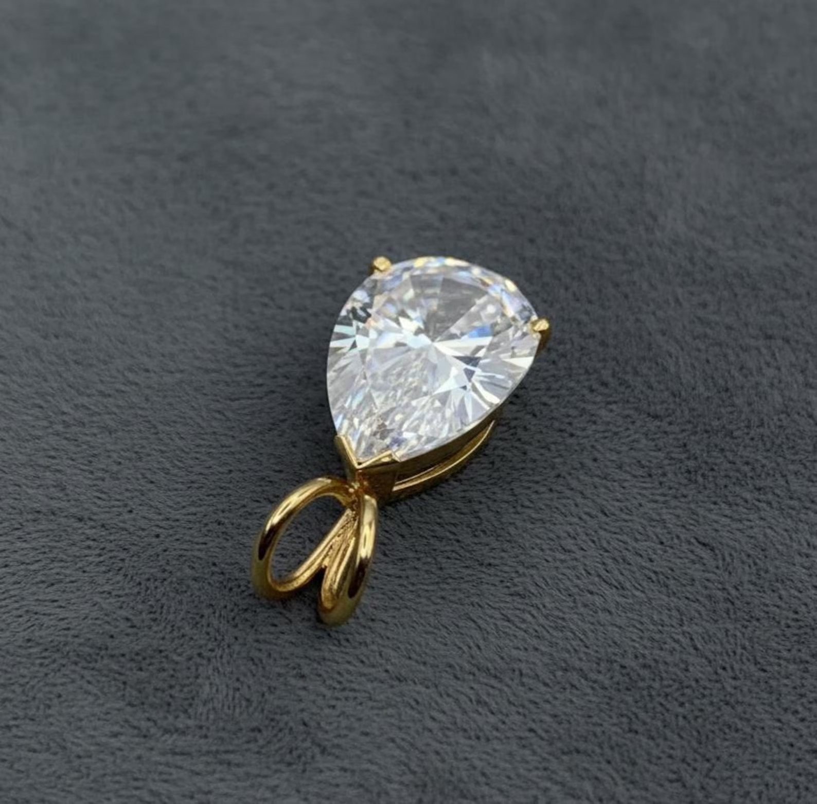 5.00Ct Pear-Cut EF/VS1 Lab Grown Diamond Prong Necklace& Pendant 14k Yellow Gold
