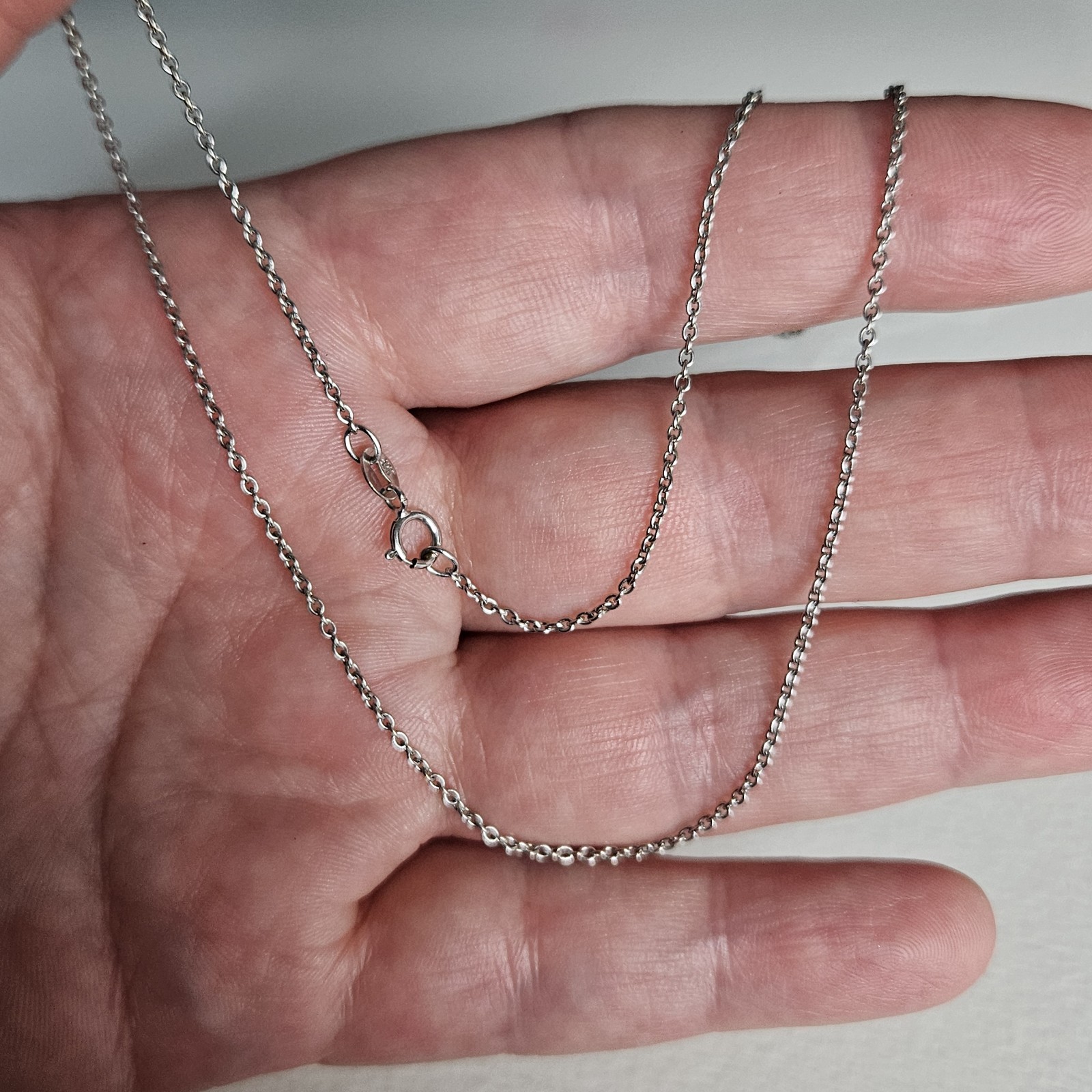 18k Solid White Gold 750 Cable Chain Necklace 16″ Light Weight 2 Grams