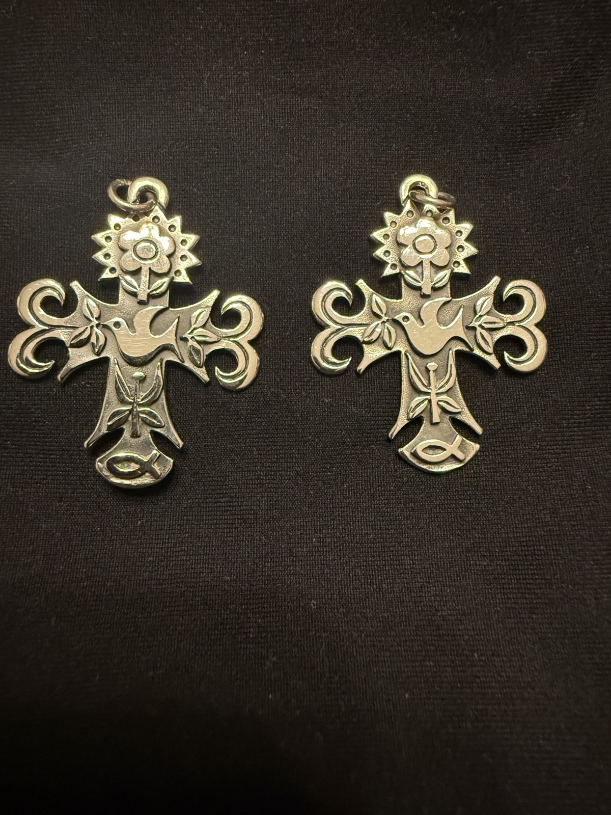 James Avery La Primavera Cross 925 Sterling retired design 1.75 in x 1.32 in