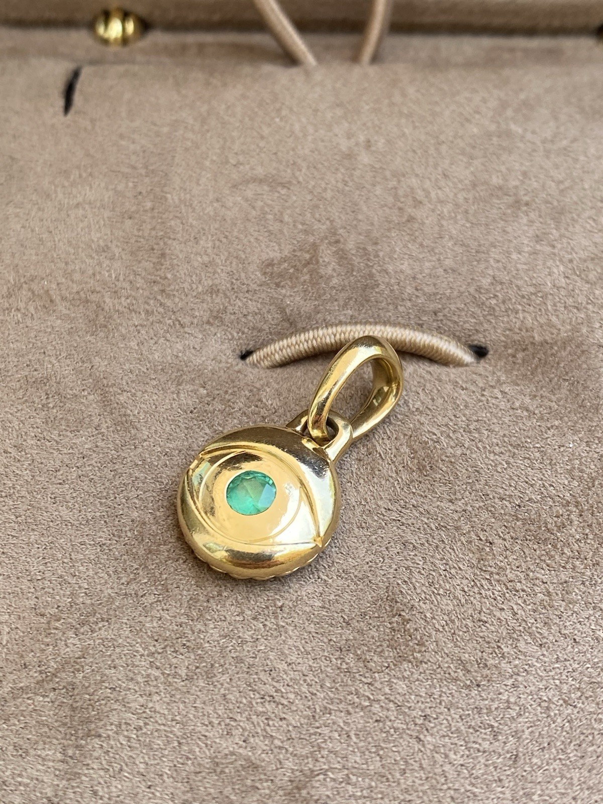 David Yurman 18K Gold Emerald Evil Eye Pendant Amulet Enhancer $2100+
