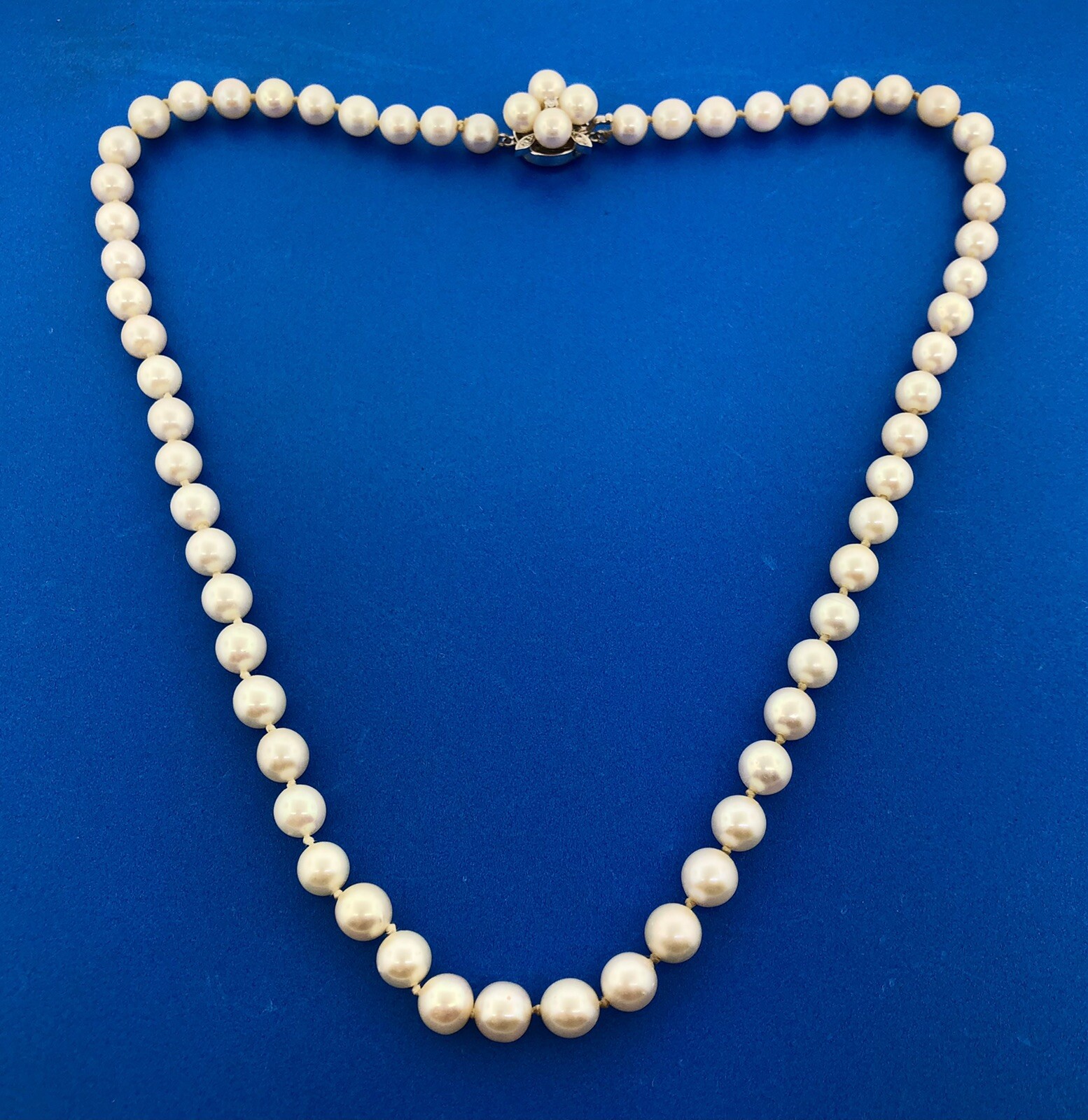 Gorgeous 14k White Gold White Pearl Diamond Floral 18″ Strand String Necklace